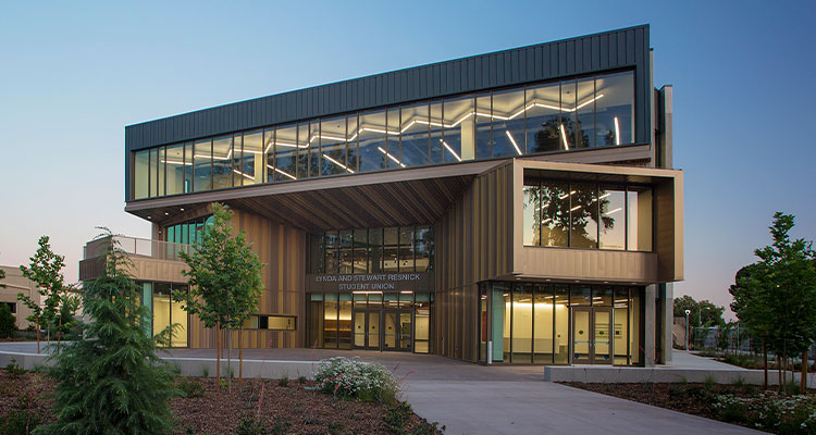 Lynda and Stewart Resnick Student Union building